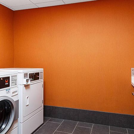 Courtyard By Marriott Charleston Съмървил Екстериор снимка