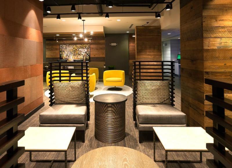 Courtyard By Marriott Charleston Съмървил Екстериор снимка