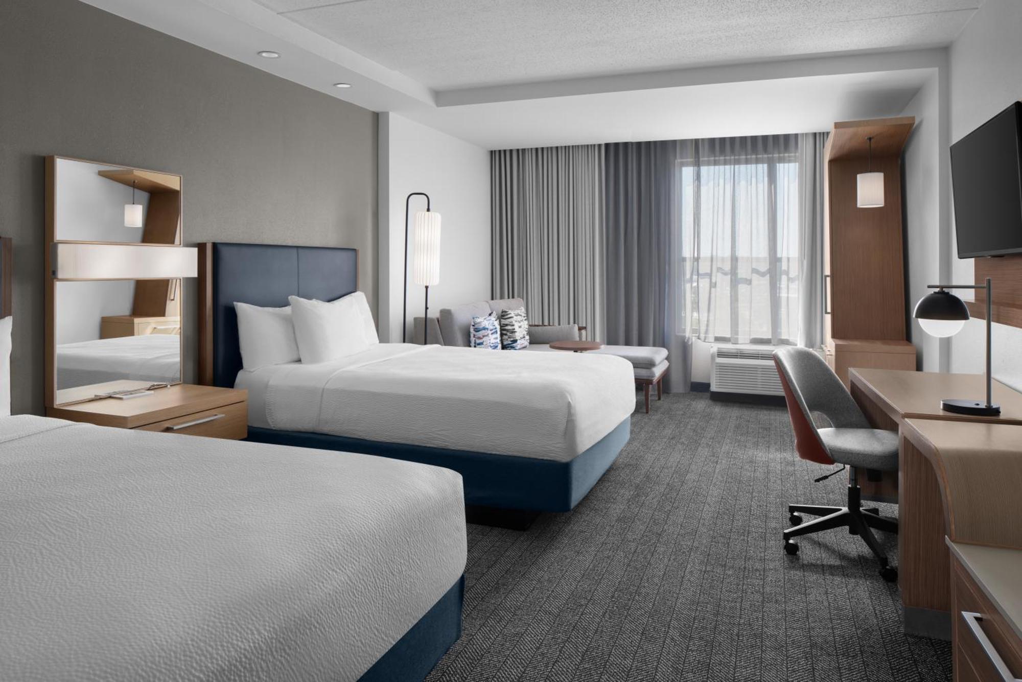 Courtyard By Marriott Charleston Съмървил Екстериор снимка